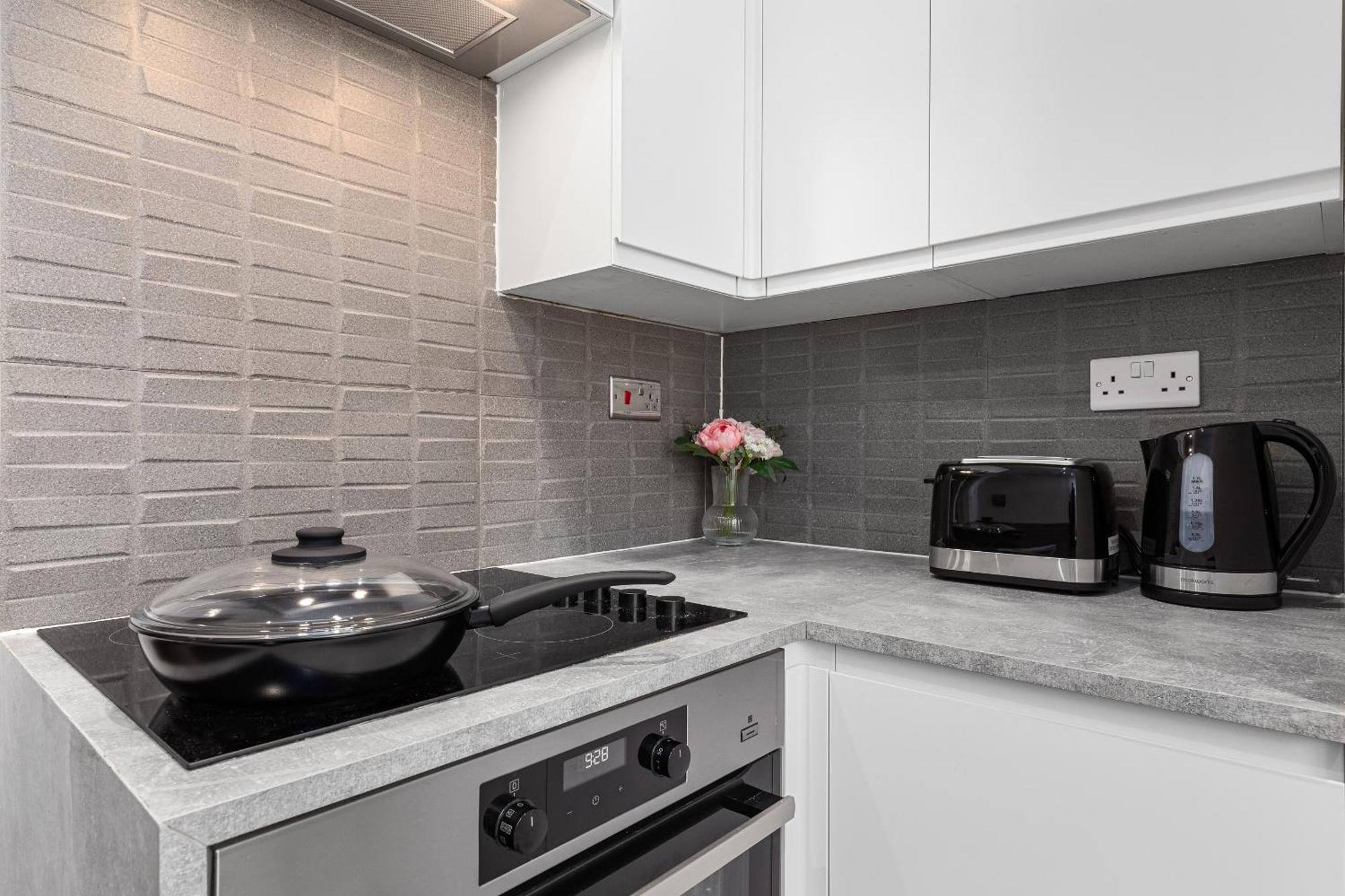 Central London Luxury, Relaxing Apartment! 2 Mins From Paddington Station! מראה חיצוני תמונה